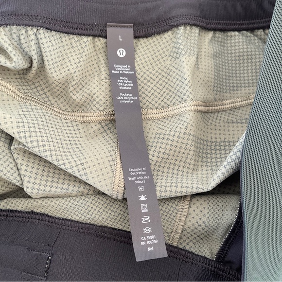 lululemon shorts 867 men large - Picture 6 of 6